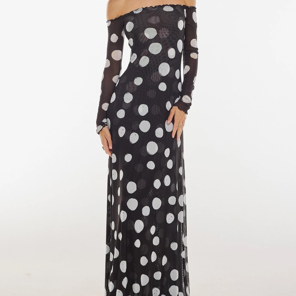 Resa Bardot Maxi in Vogue